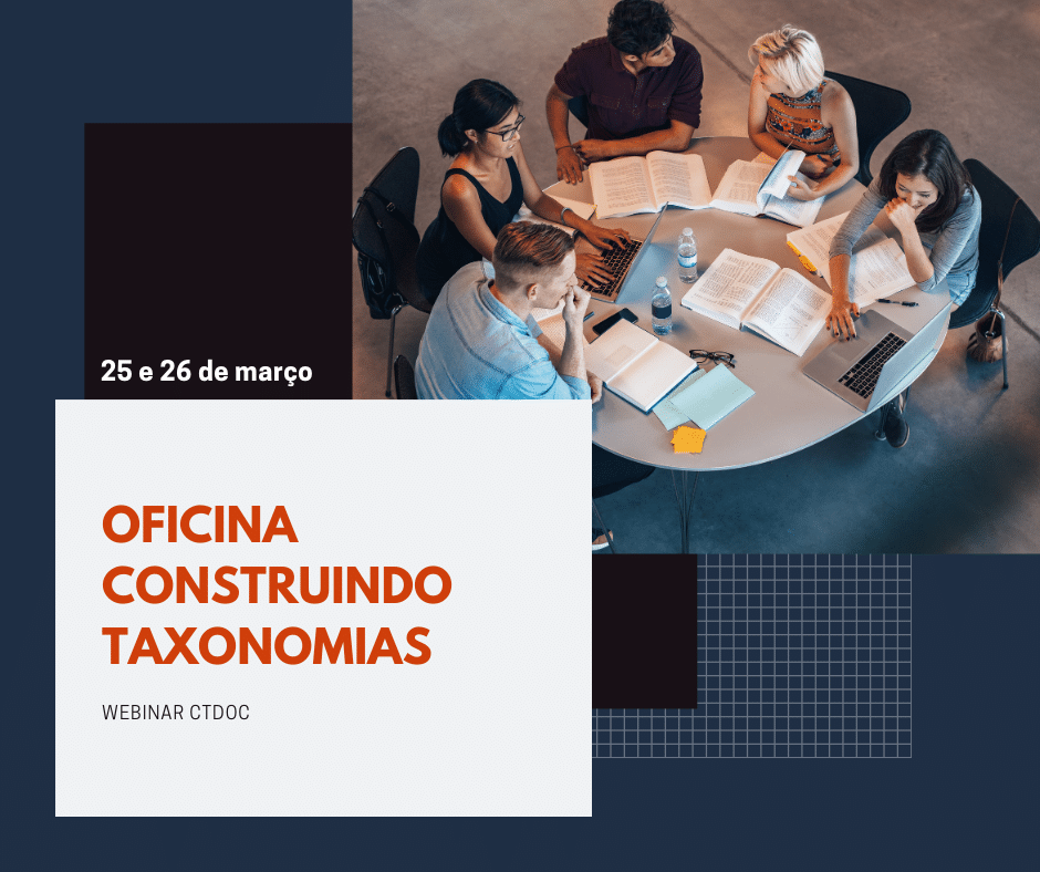 2 homens e 3 mulheres sentados ao redor de uma mesa estudando